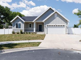 53 E Paradise Ct, Saratoga Springs, UT 84045