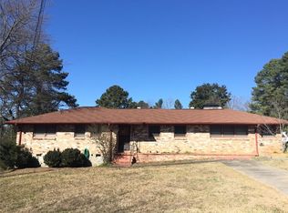 658 Shellnut Dr, Forest Park, GA 30297