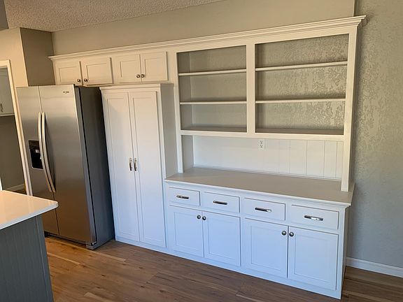 Lots of storage throughout