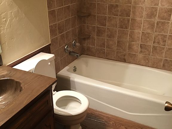 3rd image of 756 W Forest Dr