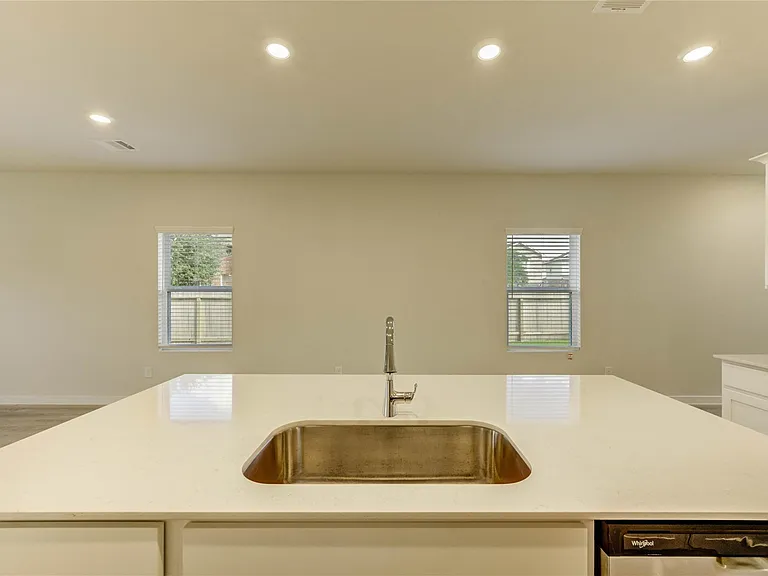 21526 George Wayne Way — Photo 8
