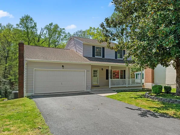 866 Twin Harbor Dr, Arnold, MD 21012