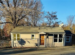 75 Brookview Ave, Waterbury, CT 06706