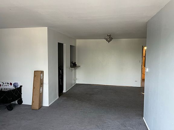 3rd image of 100 Park Ave APT 206