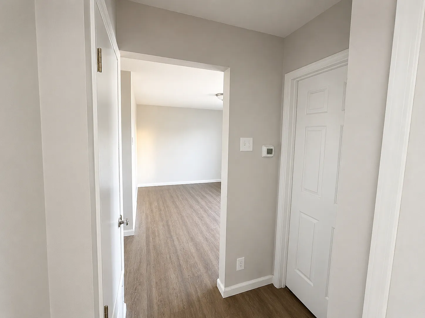 2 bed, 927 sqft, $1,650 — Photo 3