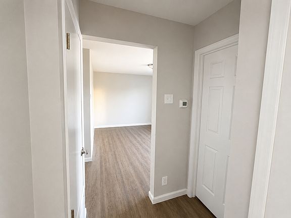 3rd image of 2217 High Desert Cir NE
