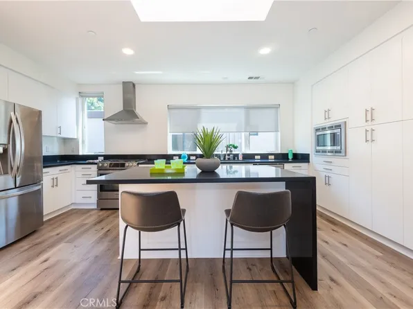 2926 Rowena Ave #4, Los Angeles, CA 90039