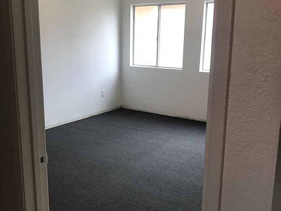 3rd image of 82567 Avenue 48 APT 34