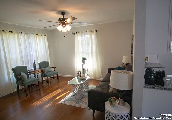 3rd image of 311 Kopplow Pl