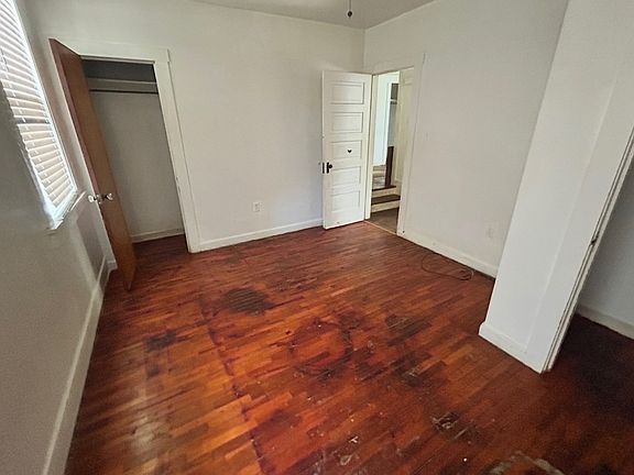 5th image of 1174 W King St