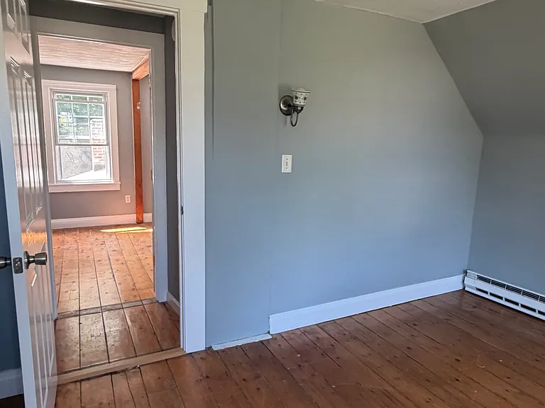 7 Central Ave — Photo 20