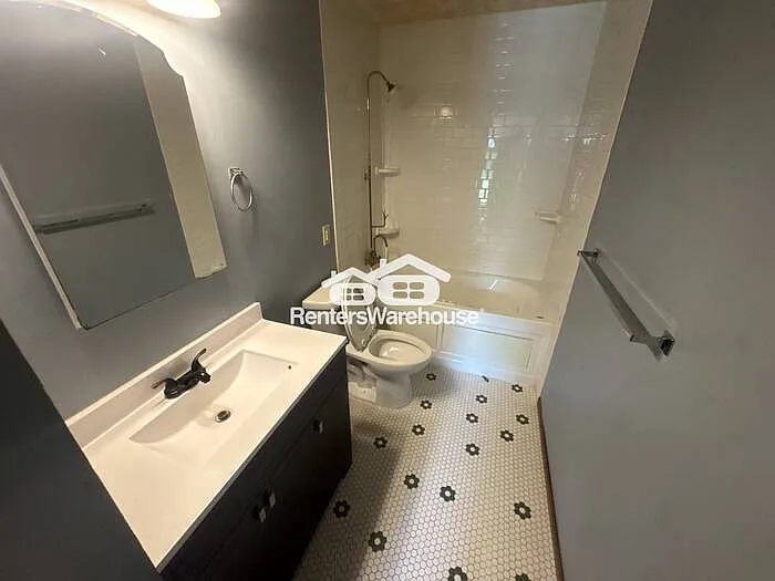 301 Kathy Ln NE — Photo 11