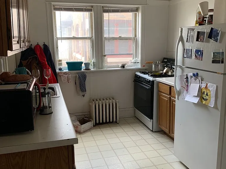 1902 E Linnwood Ave — Photo 55