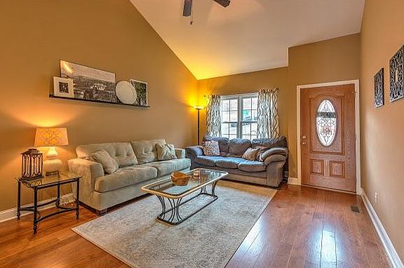4th image of 5231 Pioneer Pl #1
