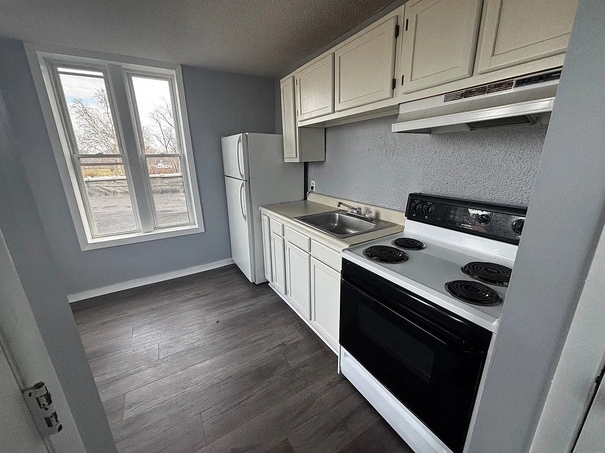 Building Photo - 101 N 12th St #301