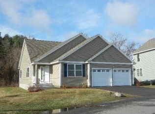 24 Jamesway Dr, Litchfield, NH 03052