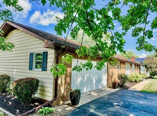 210 Duck Pond Rd, Upper Sandusky, OH 43351