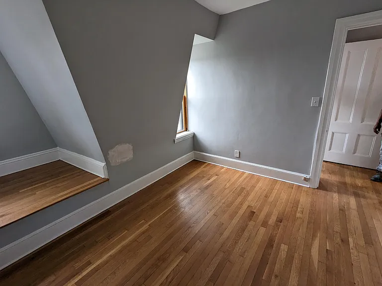 141 Allen St #3W — Photo 4
