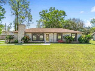 5793 Sunview Dr, Milton, FL 32570