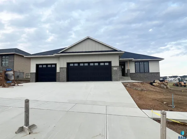 2609 S Galena Ave, Sioux Falls, SD 57110