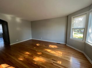 5817 S Tripp Ave, Chicago, IL