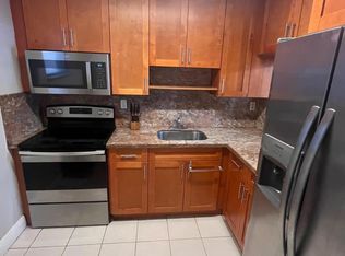 11307 SW 200th St APT 313-B, Miami, FL 33157