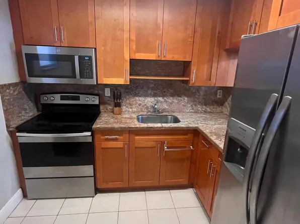 11307 SW 200th St, Miami, FL