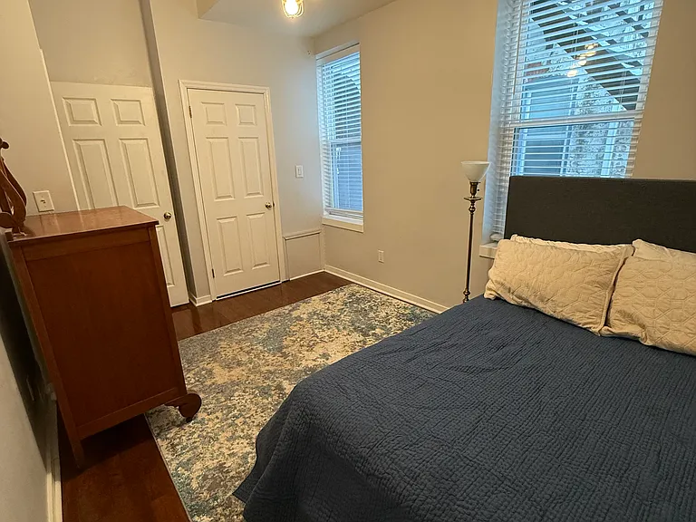 602 Lockhart St #5 — Photo 4