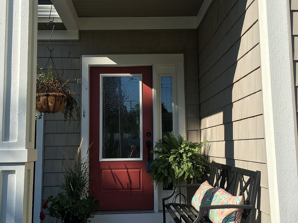 1st image of 537 Hiawatha Dr