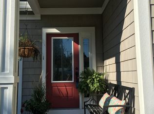 537 Hiawatha Dr, Holland, MI 49423