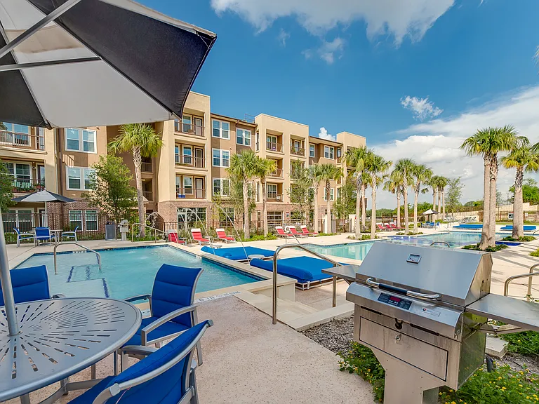 The Vance at Huebner Oaks — Photo 9