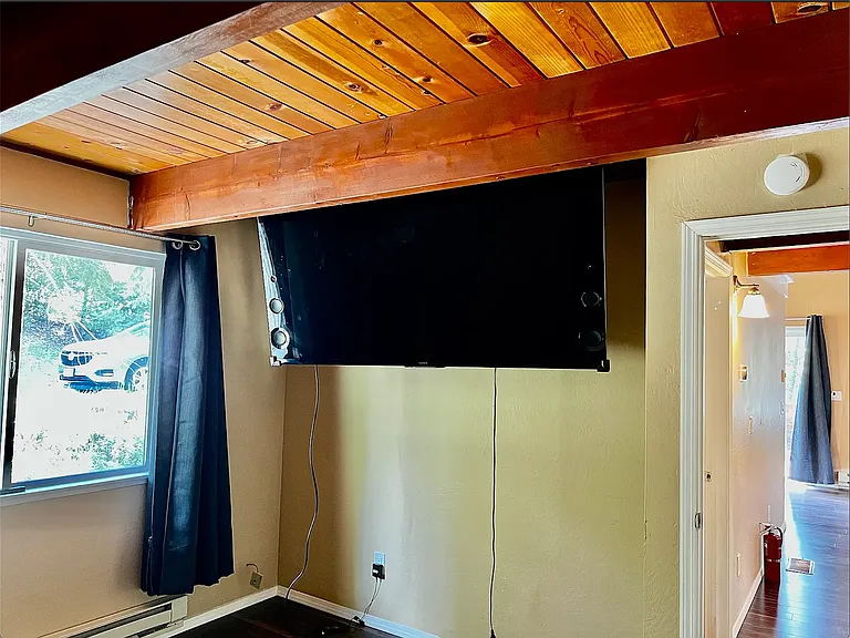22400 Broken Bough Ln — Photo 13