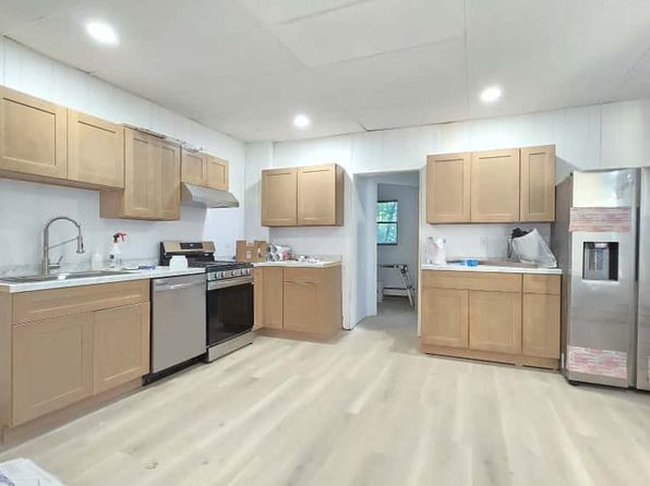 607 N Hoffert St #1