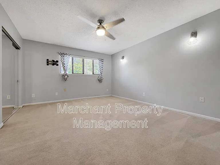 5 Briarcreek Pl — Photo 17