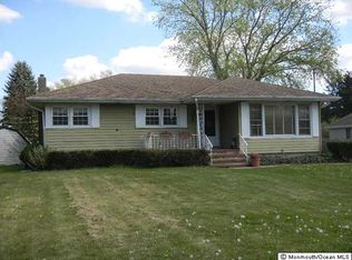 13 Kenmore Rd, Freehold, NJ 07728