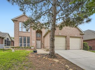 7924 Park Ridge Dr, Fort Worth, TX 76137