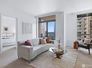 Washington Square, Bellevue, WA 98004