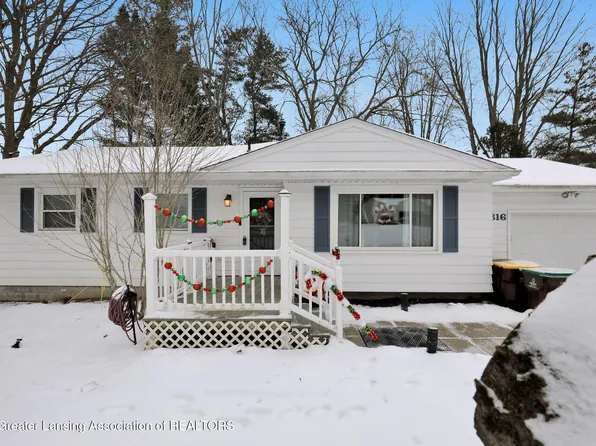 2816 Memory Ln, Lansing, MI 48911