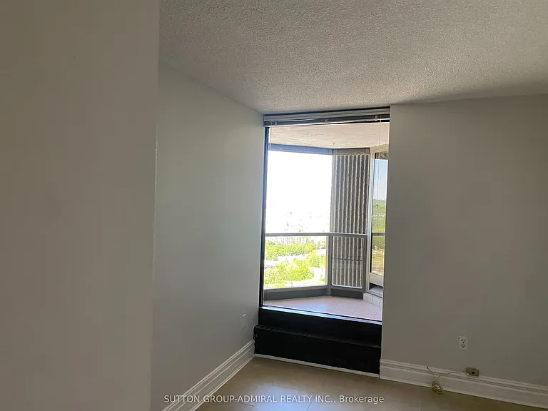 2045 Lake Shore Blvd W #2804 — Photo 22