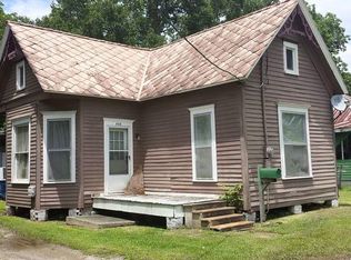 626 2nd St, Jennings, LA 70546