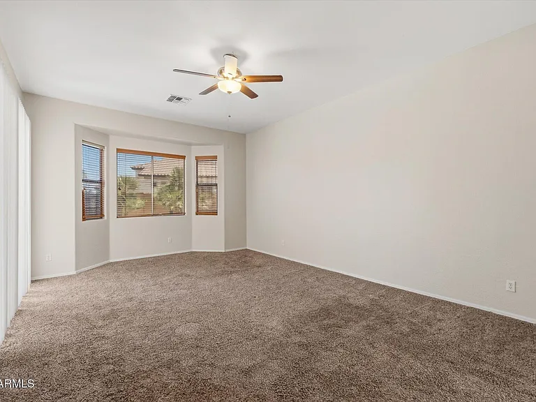 2619 E Hazeltine Way — Photo 16