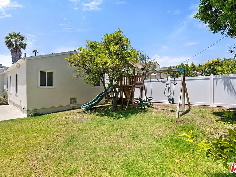 1101 Harvard St — Photo 25