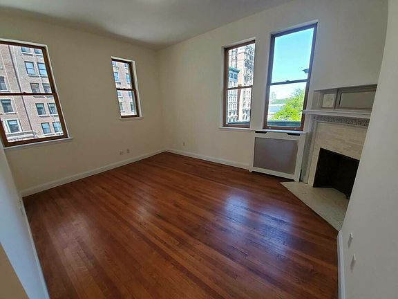 3rd image of 311 W 72nd St #3A