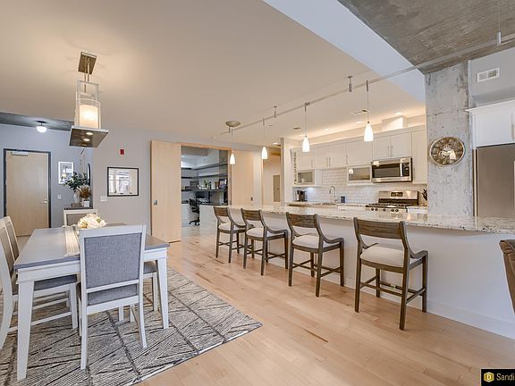 4th image of 1308 Jackson St #403