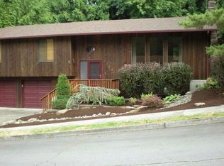 1922 SE Meadow Ct, Gresham, OR 97080
