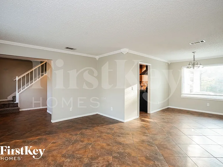 12523 Mill Ridge Dr — Photo 5
