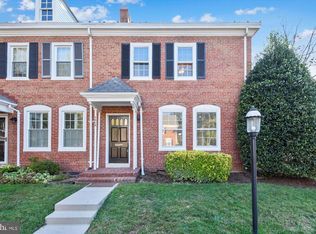 4609 34th St S, Arlington, VA 22206
