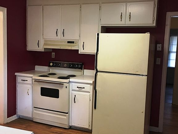 3rd image of 509 Brookdale Dr
