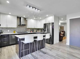 91 NE Copperstone Gate SE, Calgary, AB T2Z4S2