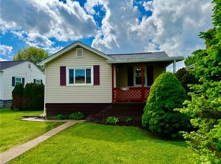 2116 W Pike St, Houston, PA 15342